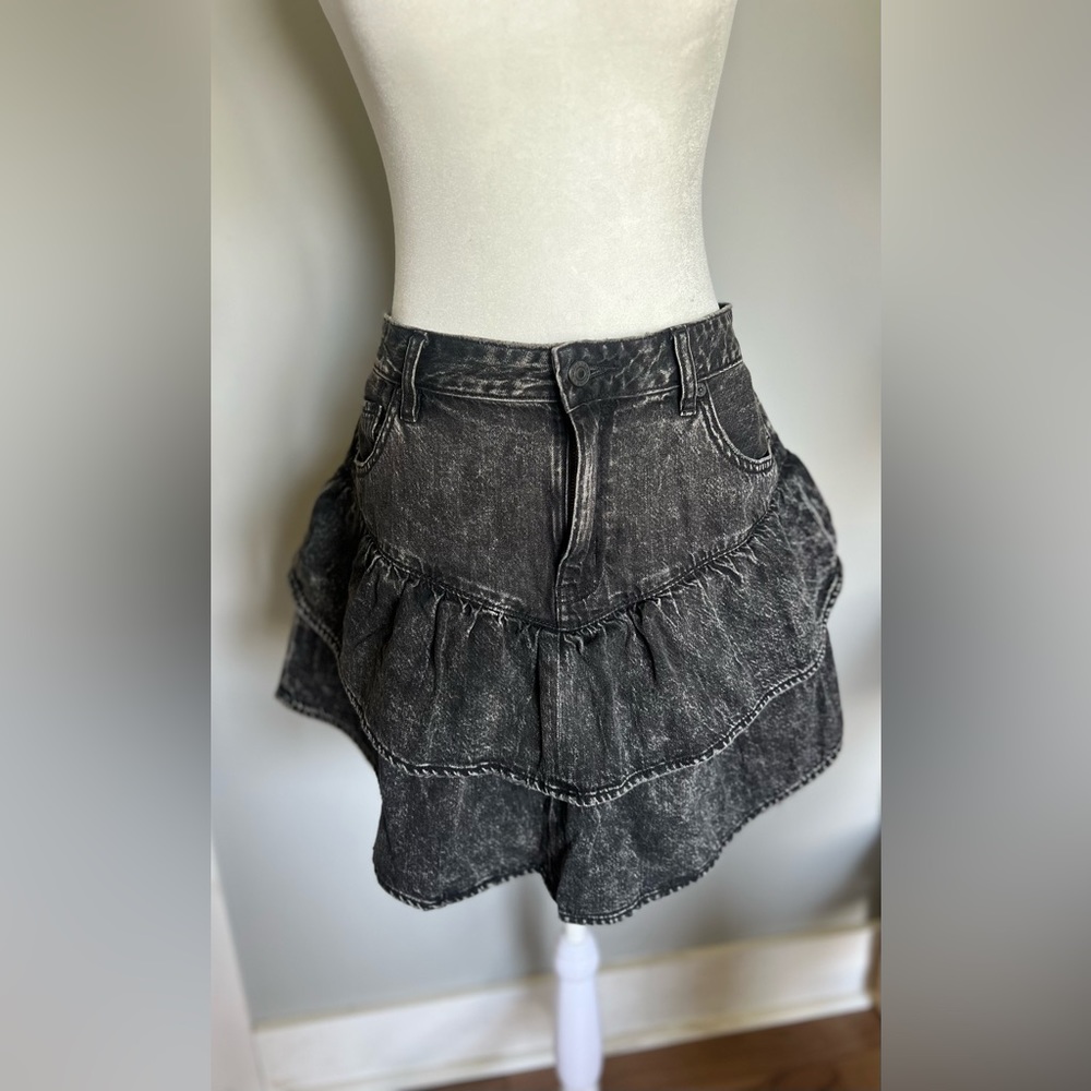 American Eagle Outfitters Black Washed Denim Ruffle Skirt Size 14.